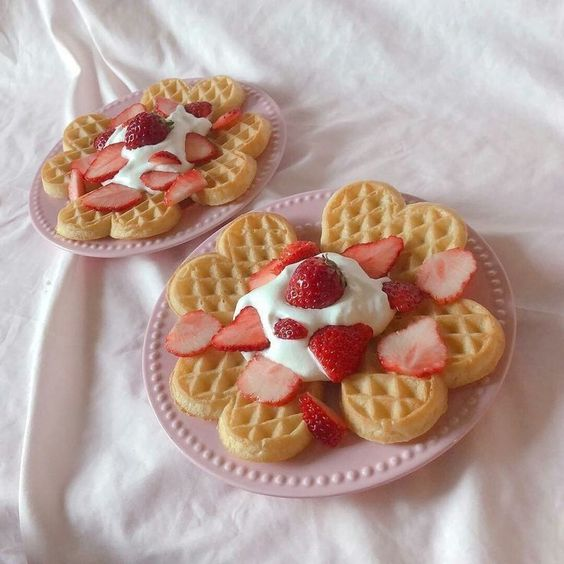 Cute Dessert tweet media