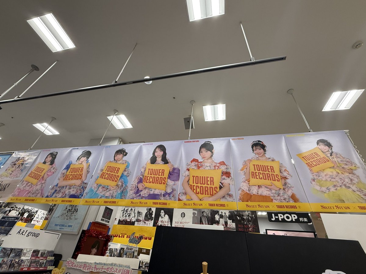 あかり tweet media