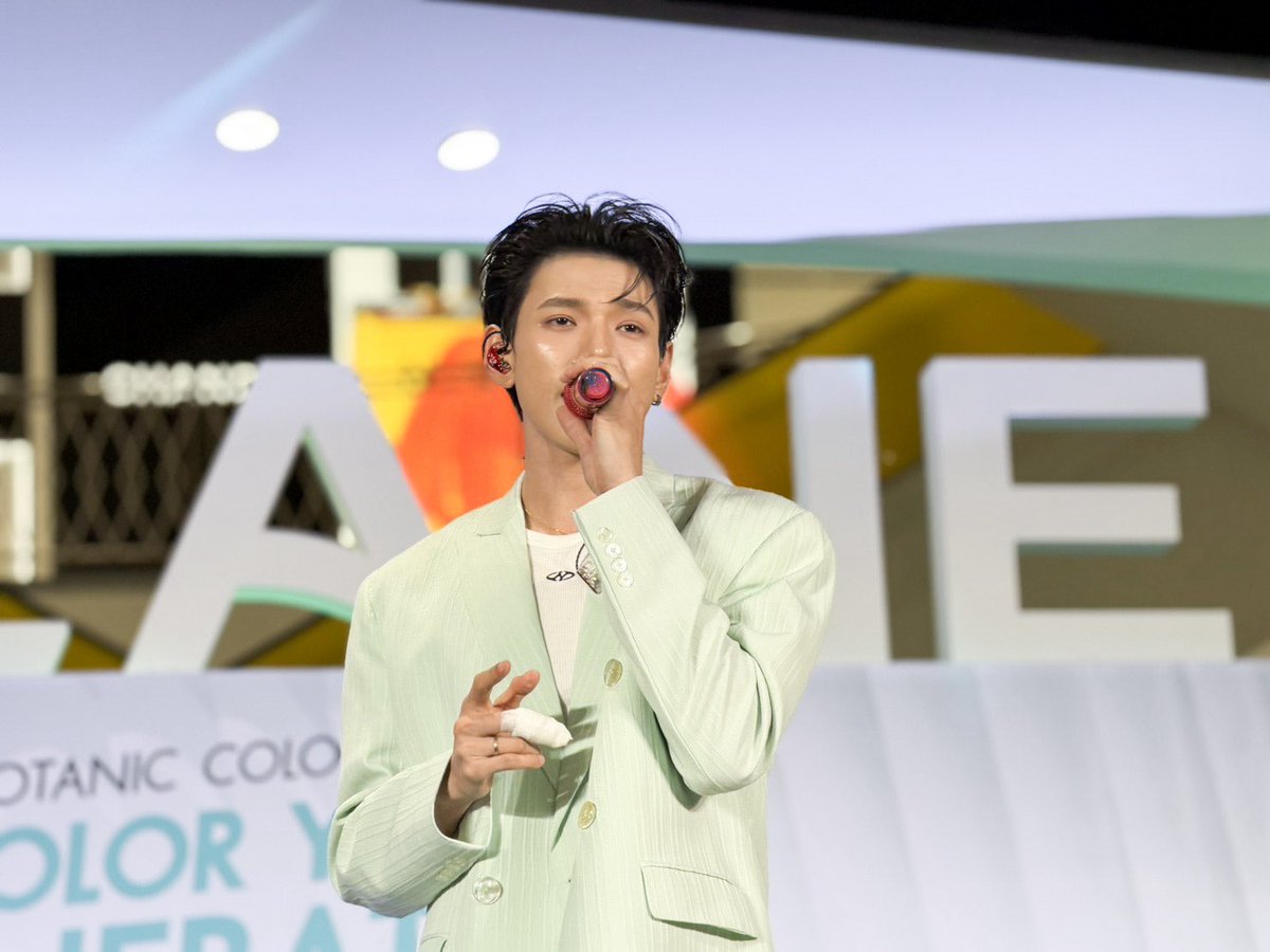 The Mall Lifestore tweet media