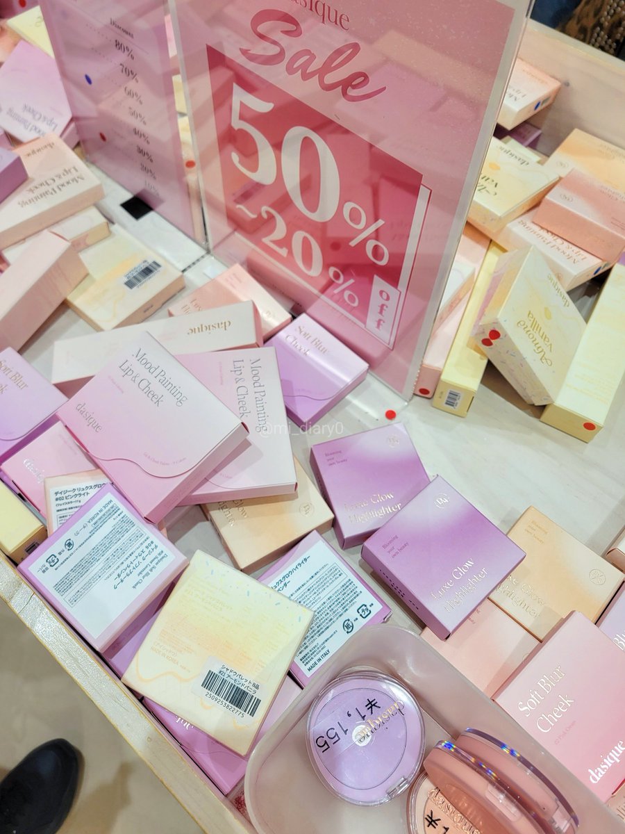 𝐌 𝐢 𝐫 𝐮 🍒🤍 tweet media