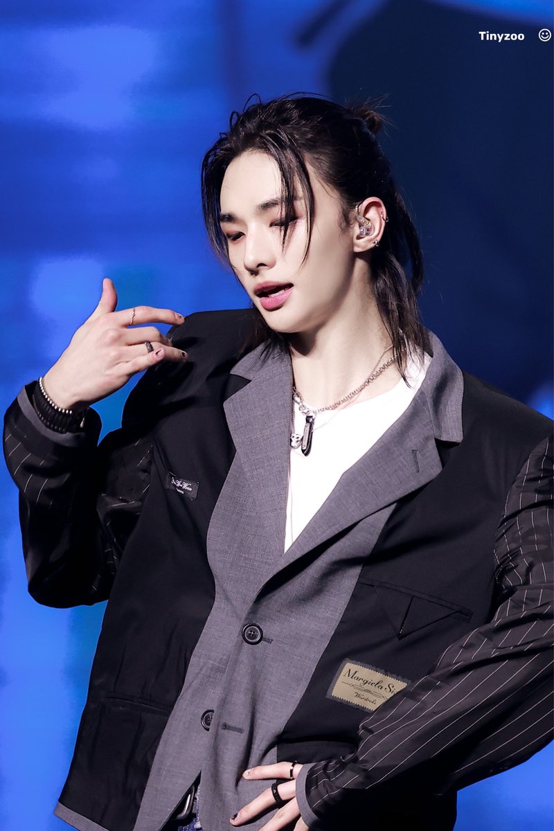 TinyzooOO tweet media