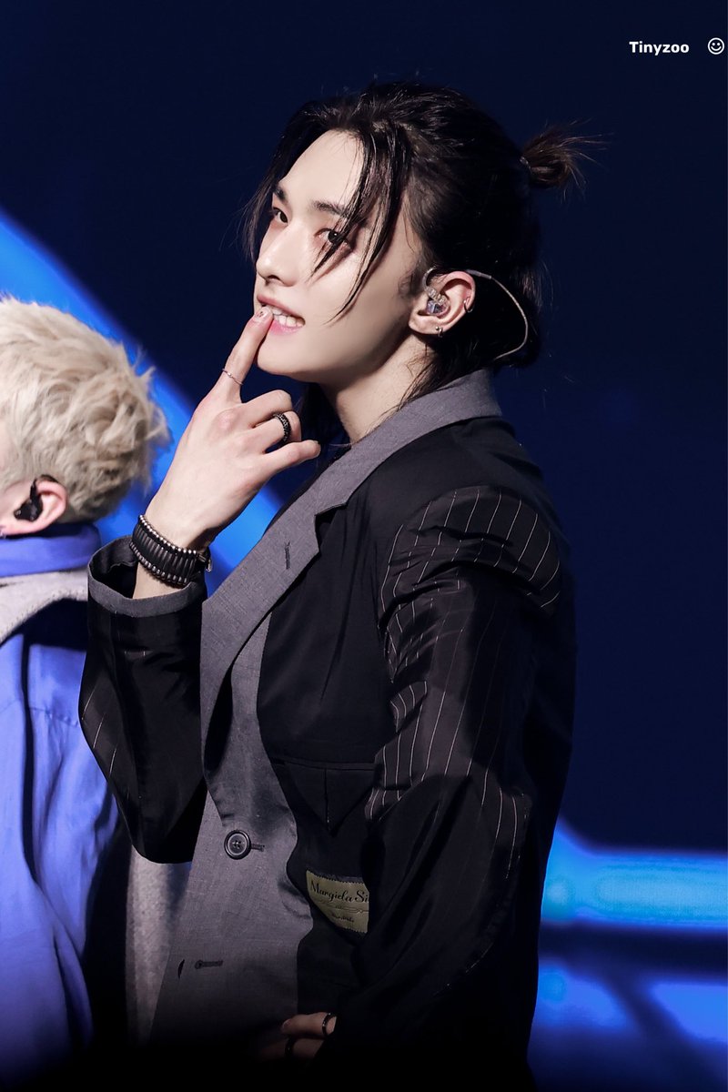 TinyzooOO tweet media