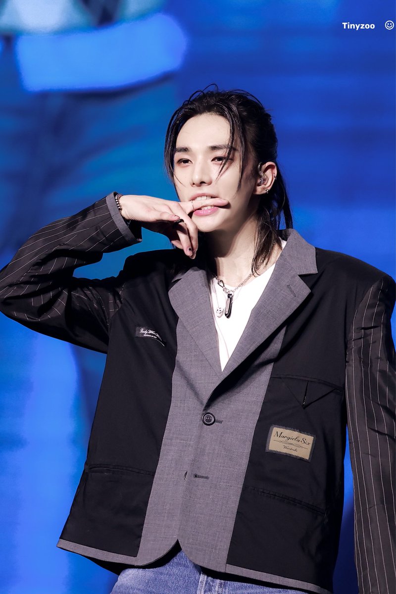 TinyzooOO tweet media