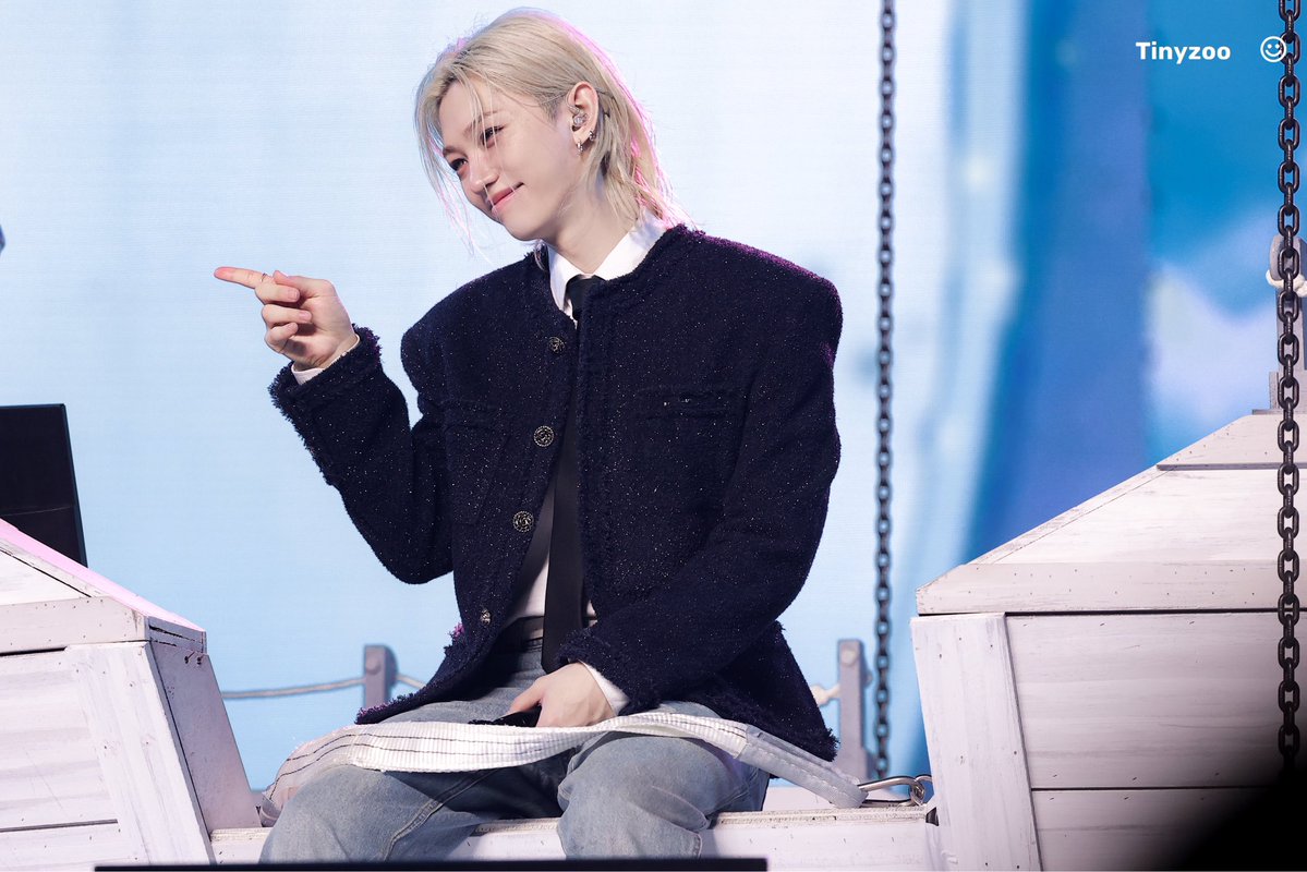 TinyzooOO tweet media