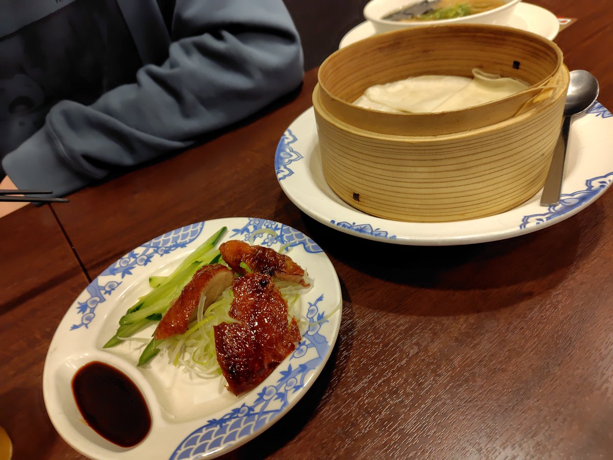 ばーてん tweet media