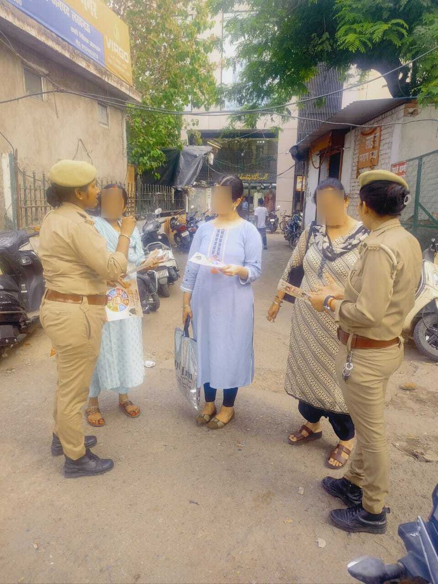 LUCKNOW POLICE tweet media