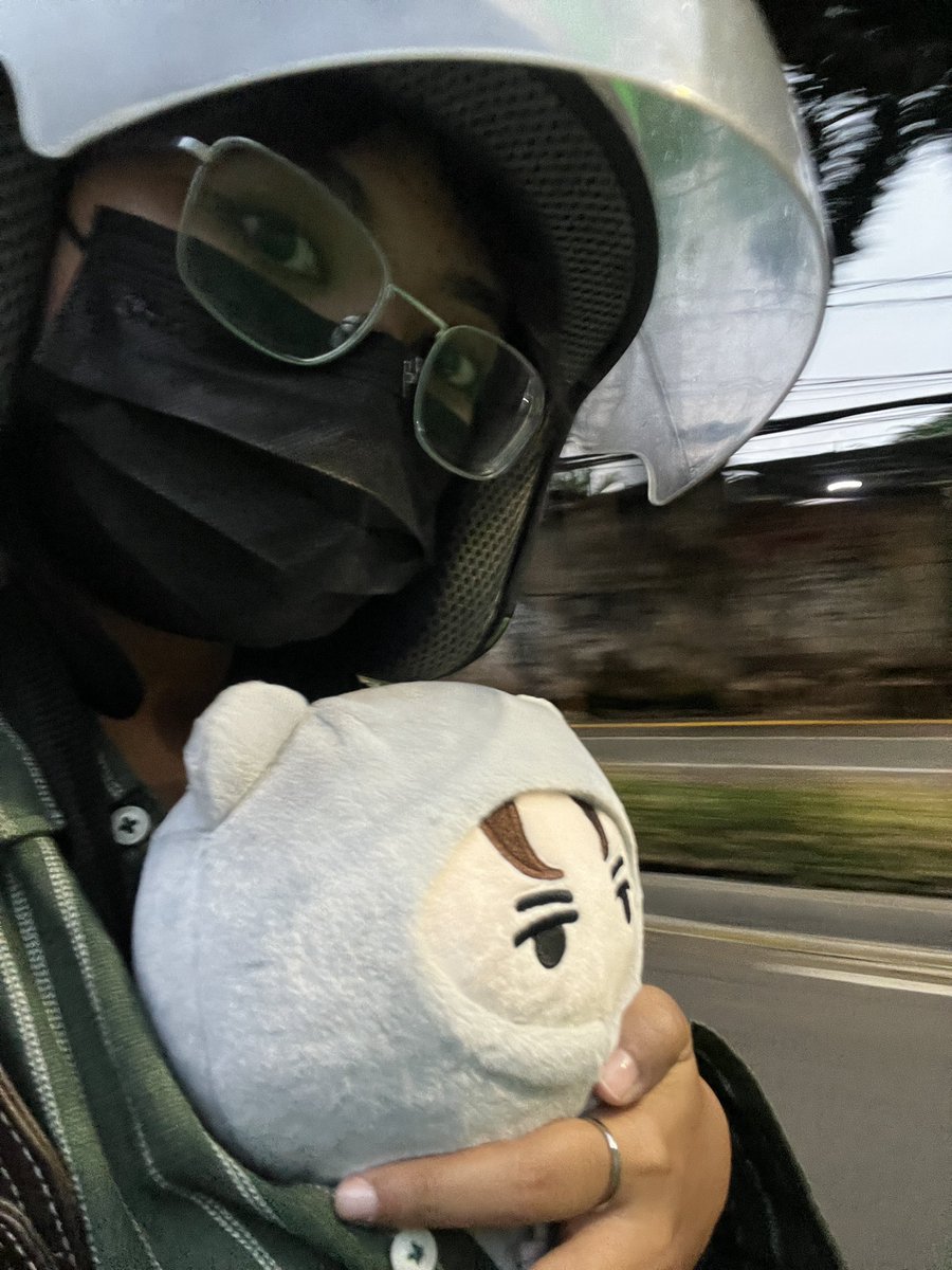 bluuੈ✩‧₊˚ tweet media