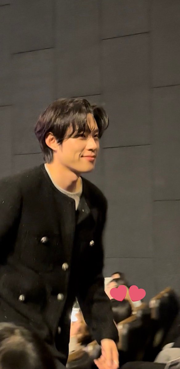 칠공이… tweet media