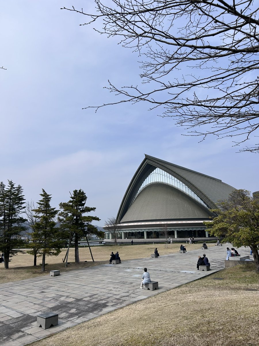 大好きな歌手の方のオーケストラ伴奏！

ずっと心地よい声で、音色って大事だな〜と、耳から幸せな気持ちになりしみじみポロリでした🥺
音色の幅をいっぱい作るのをしばらく目標にしてみようと思った1日👂