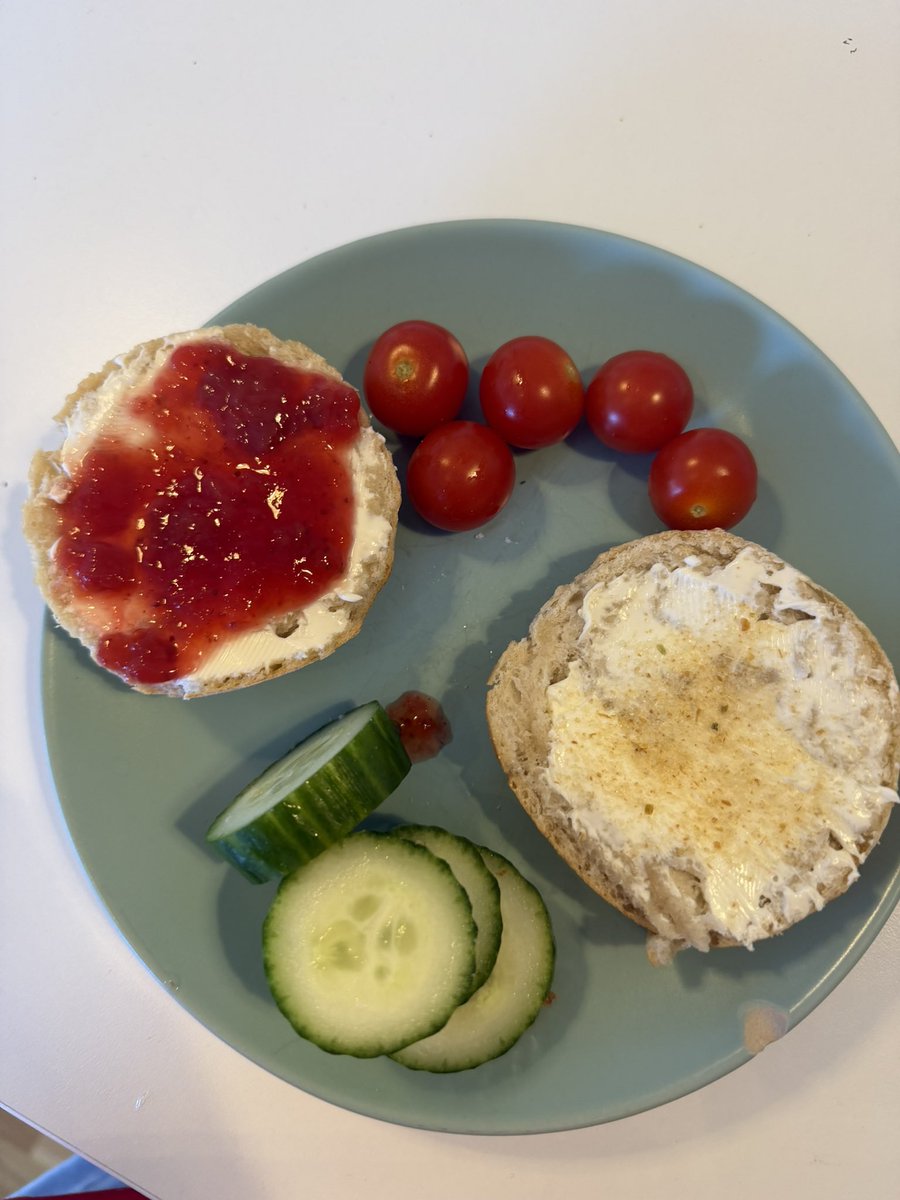 m - shedtwt tweet media