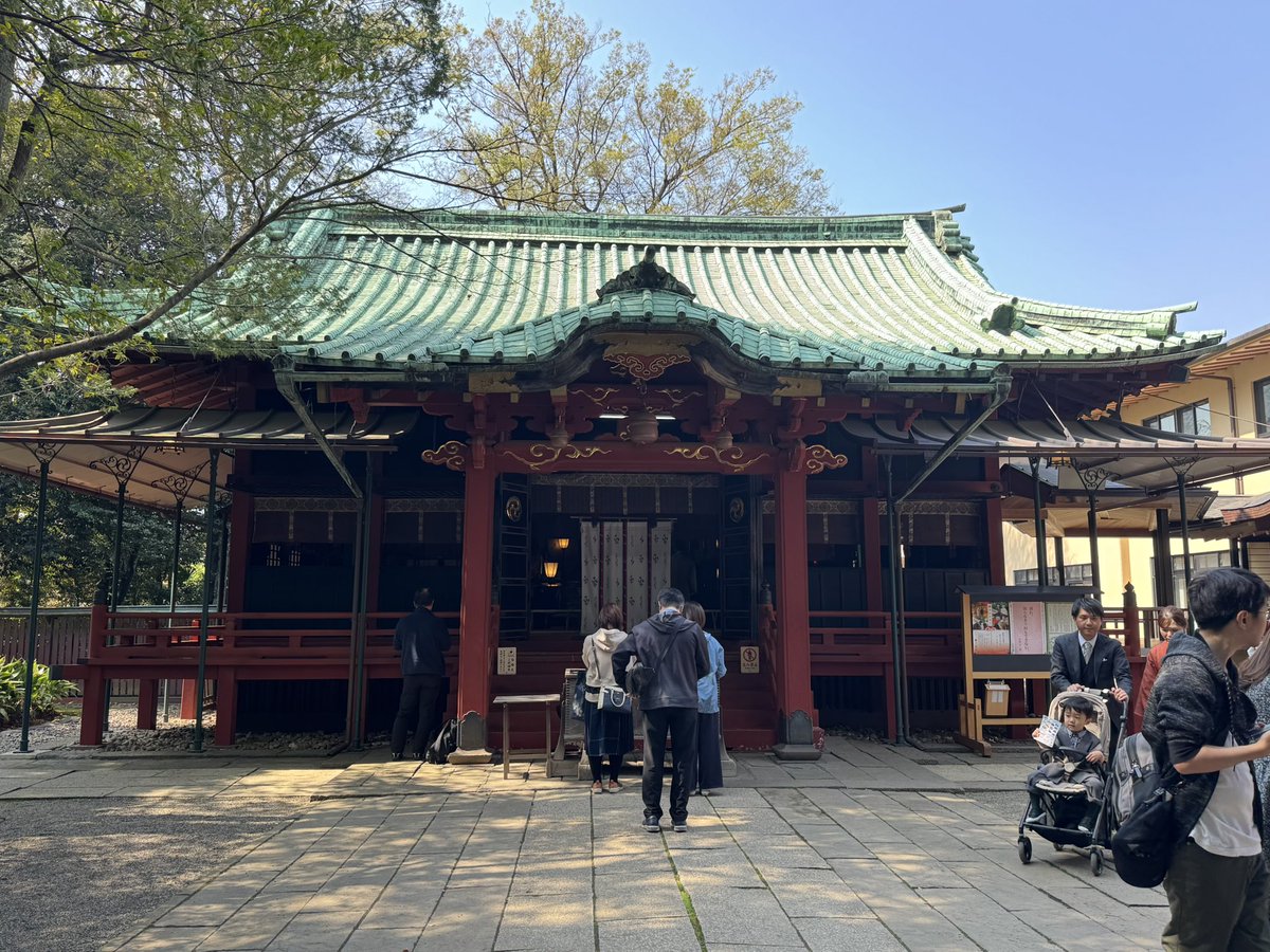 赤坂氷川神社。なんか縁結びの神社らしい 