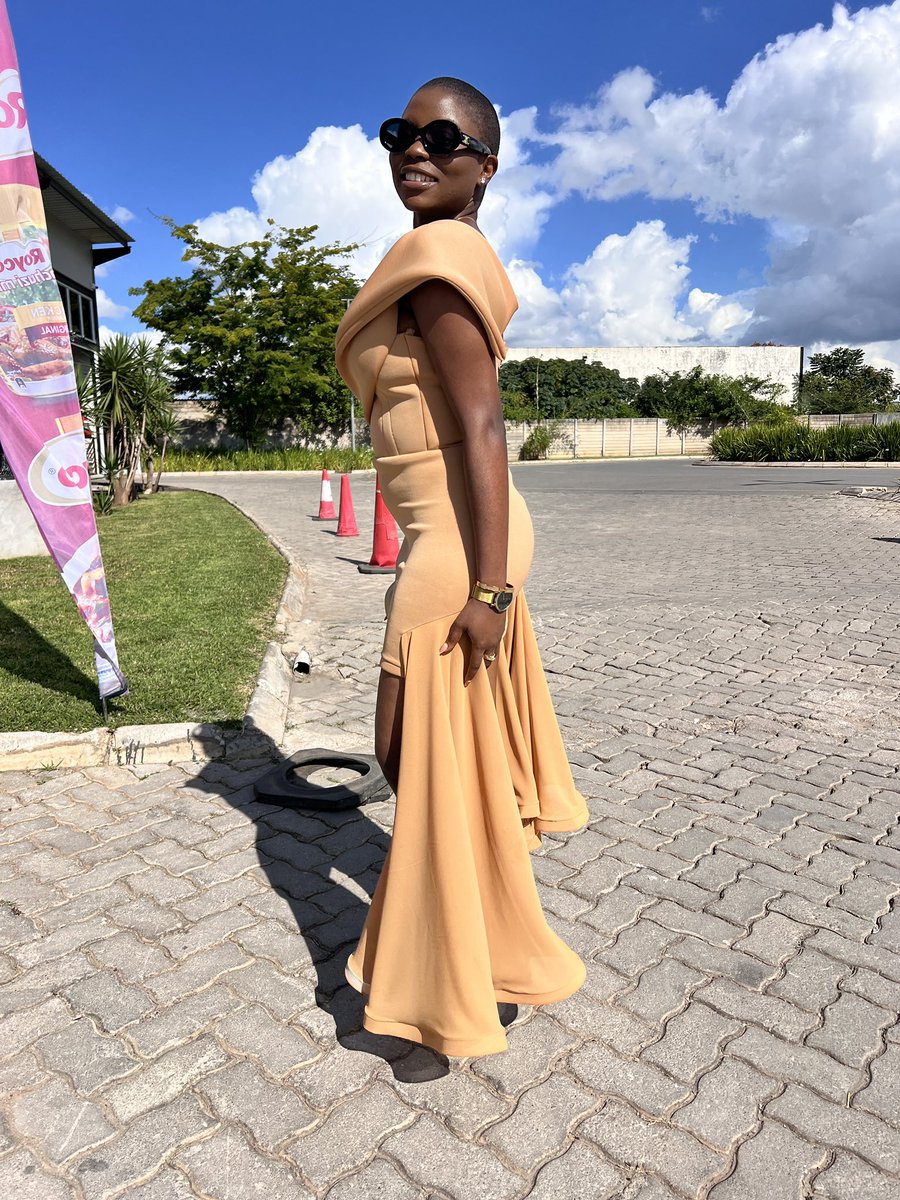 Bee 🐝 tweet media