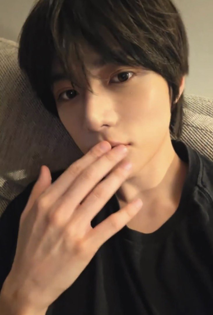 밤왼.zip tweet media