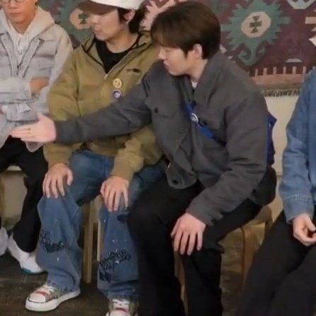 S2 (하트ᰔᩚ) tweet media