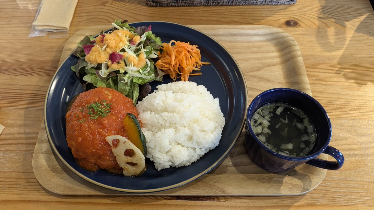 Trionworld121's tweet photo. 2026/03/28のランチです☺️

宮城県名取市
ティーリーフル

ランチハンバーグ¥1,200
コーヒー付

デザートセット（カッサータ）¥400です。

やはりここのコスパすごい。

カッサータは好きなお菓子です✨ https://t.co/MPh0faSXya