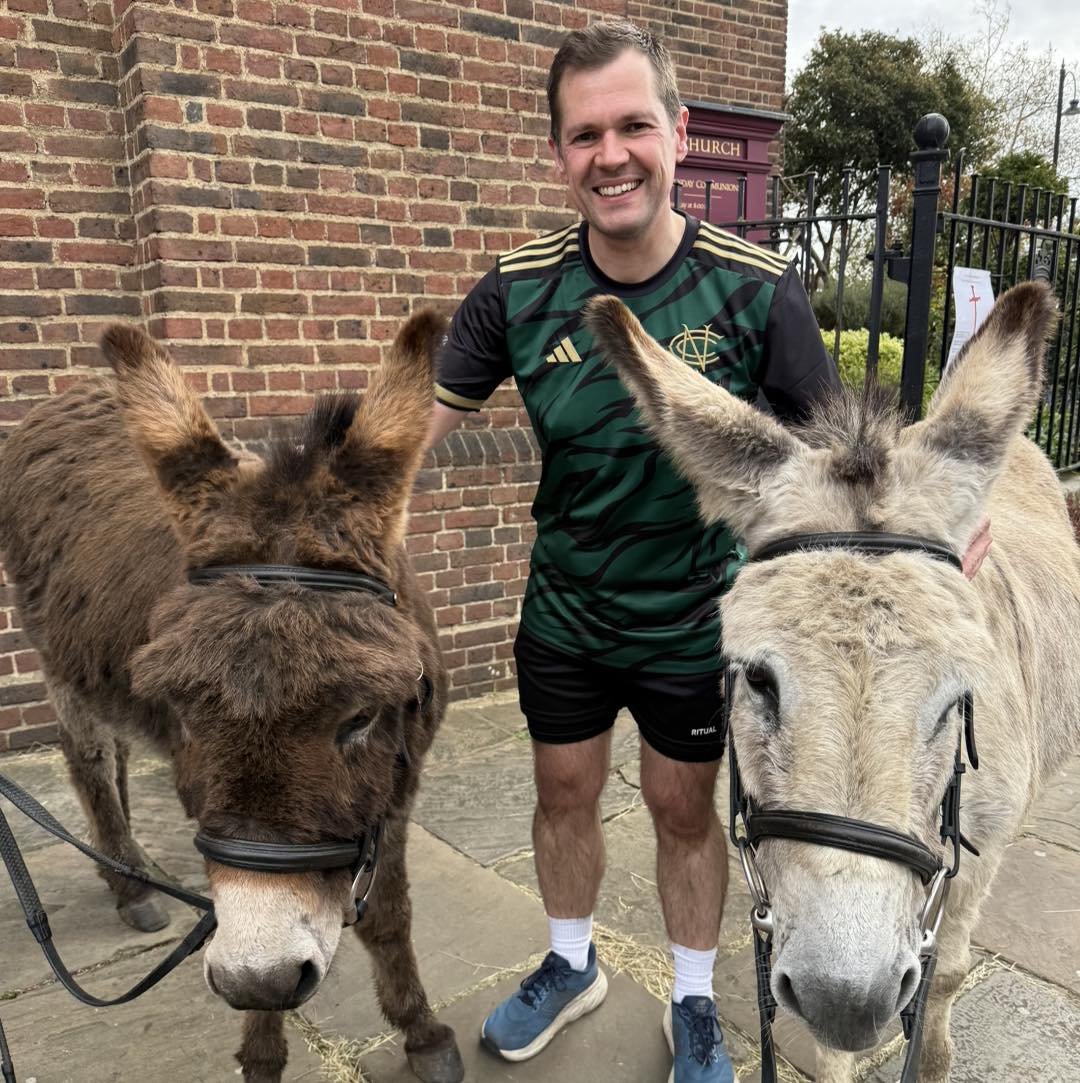 The Rev. Anton Mittens 🌹👮🎓 tweet media