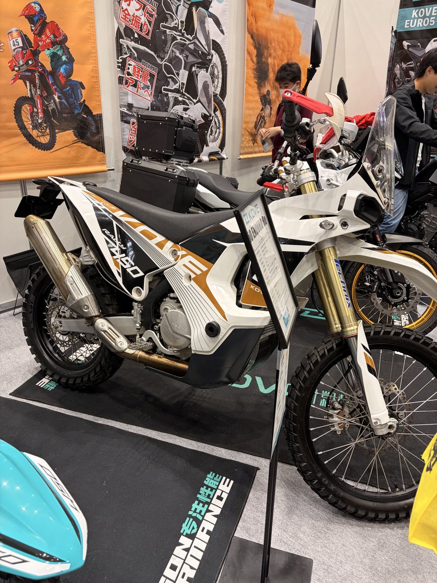 ヨッチン tweet media