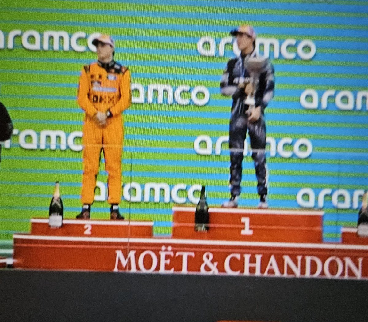 Estagiário da F1 tweet media