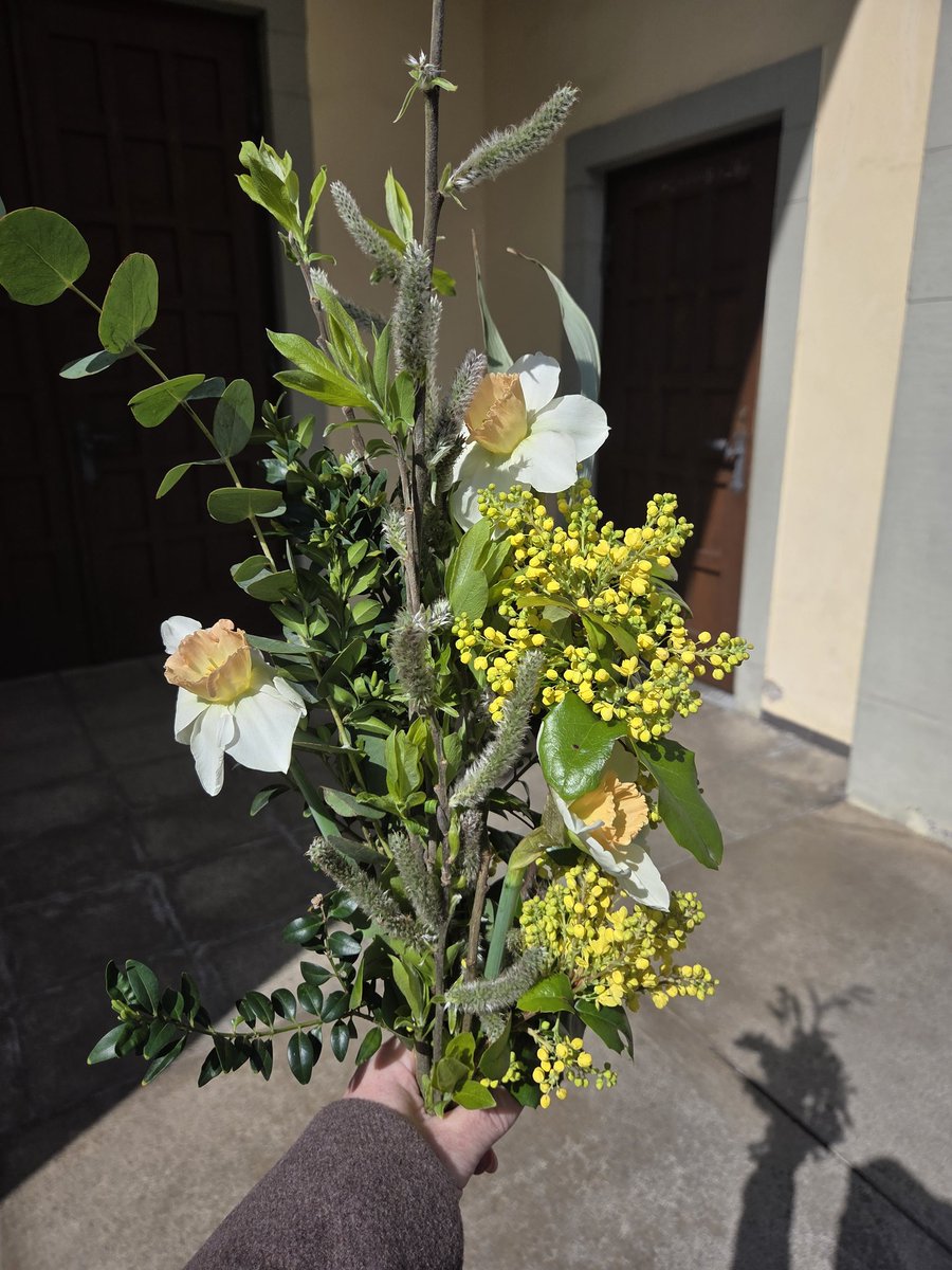 AnnaBurnosN1's tweet photo. Niedziela Palmowa 🌿 

#PalmSunday  
#catcholic 
#pamietajzebydzienswietyswiecic  
#belikepoland  
#safecountry 
#polskadzis https://t.co/YbTh2L4piz
