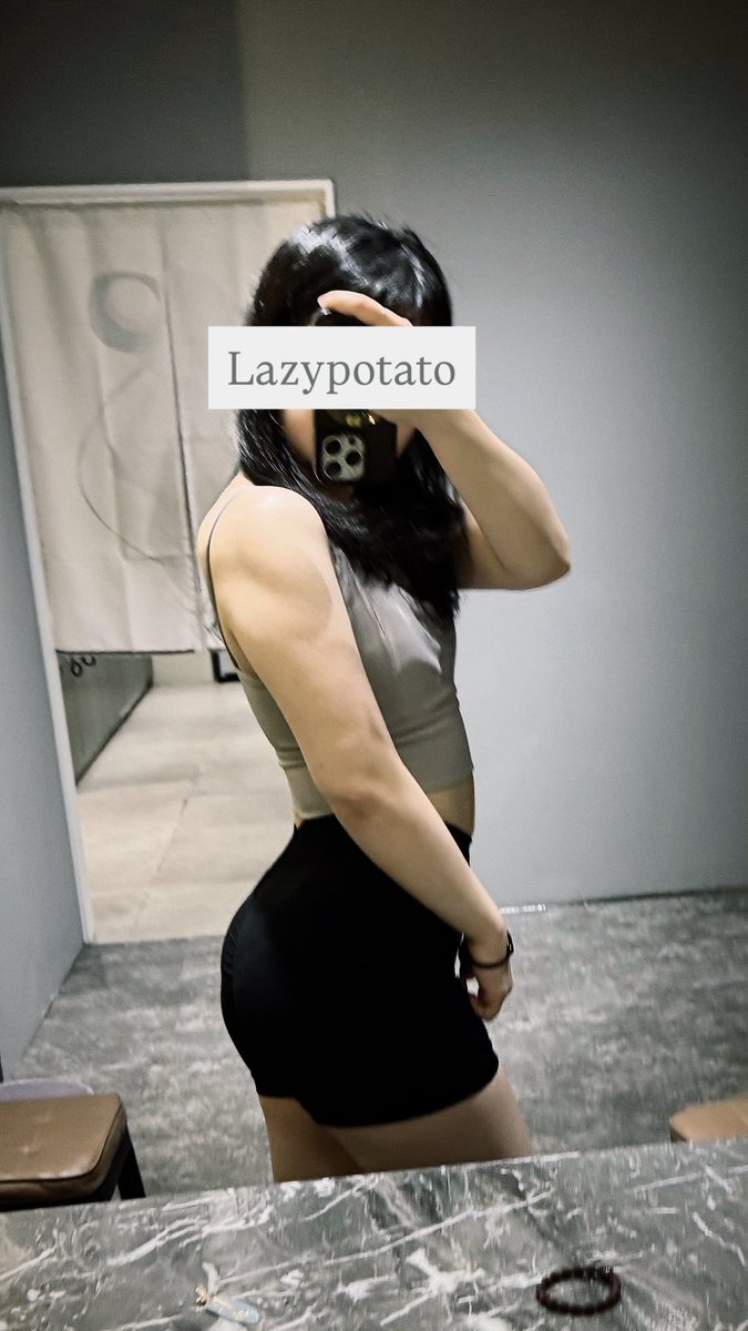 𝙳𝚘𝚕𝚕𝚢 tweet media