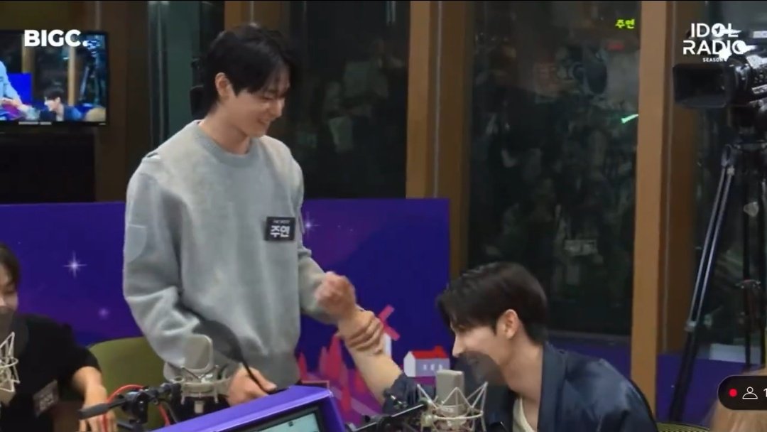 arum🍁 tweet media