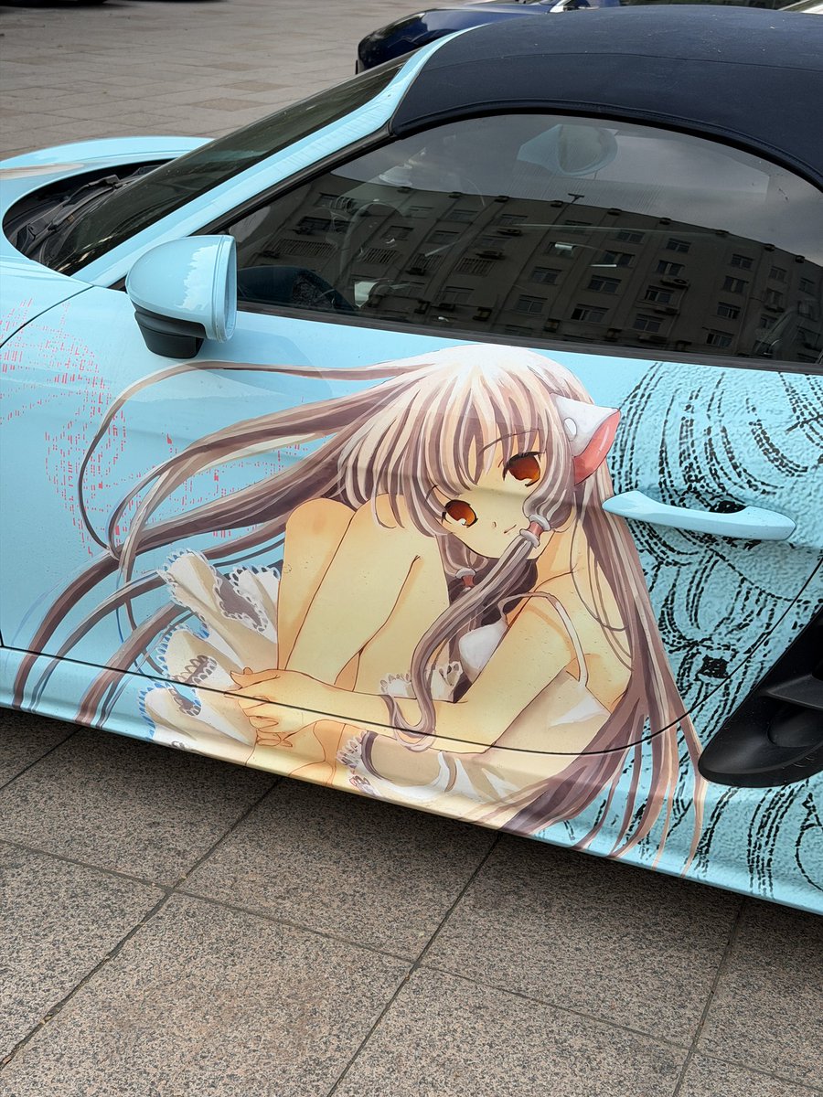 wbeblank tweet media