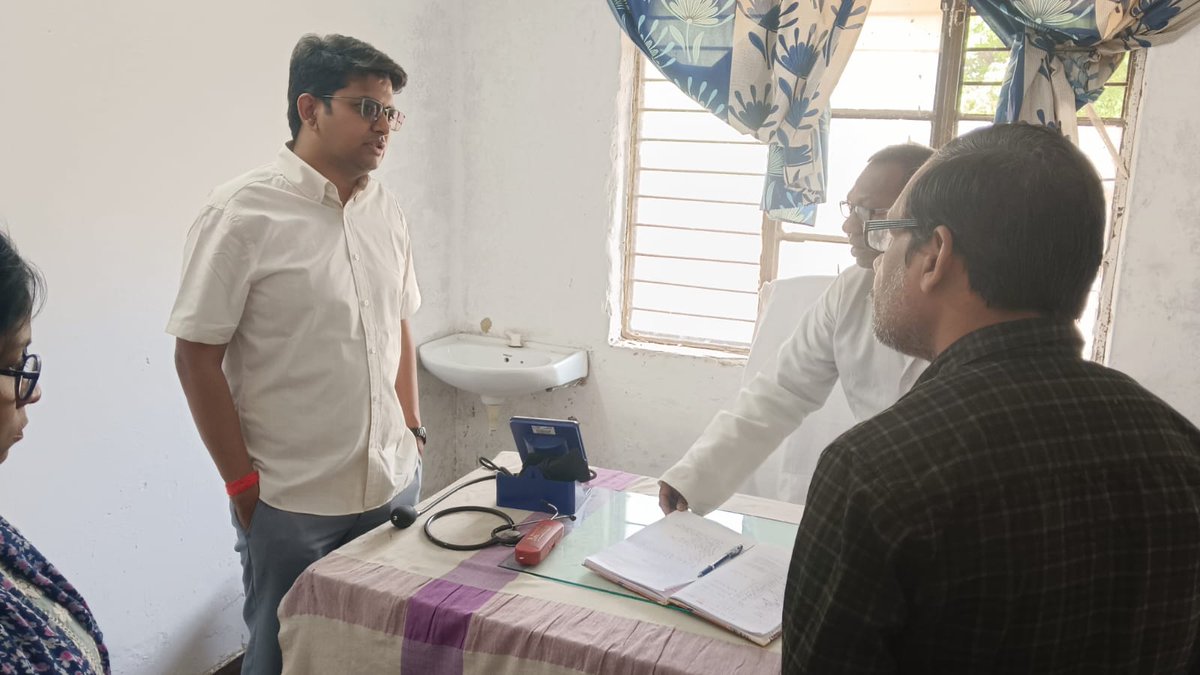 DM Siddharthnagar tweet media