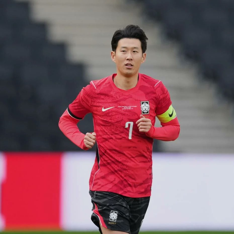 Akyukits tweet media