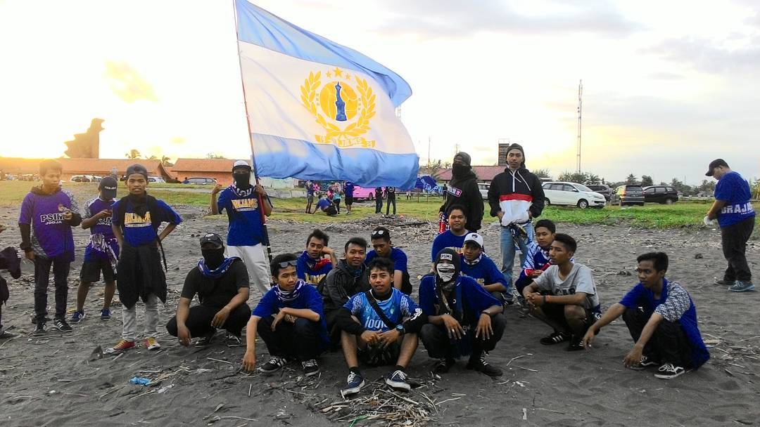 Harry Malliguire tweet media