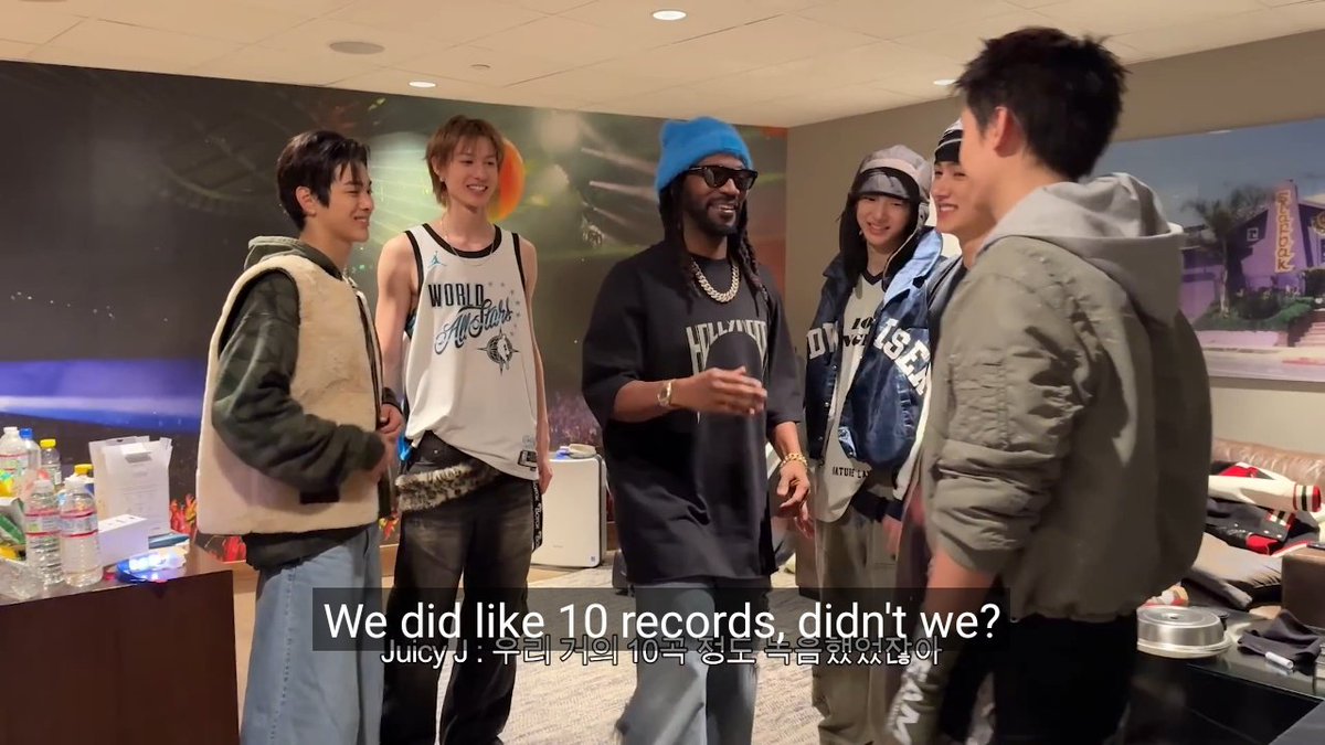 sze is GREEN tweet media