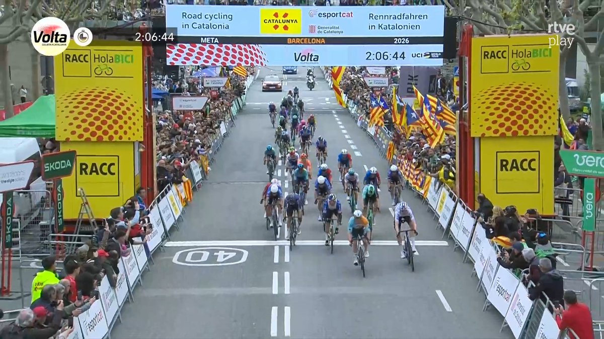 A2y4Ruedas tweet media