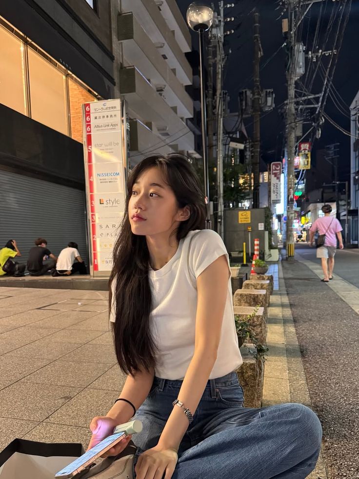 Nahia Ruvansjé. tweet media