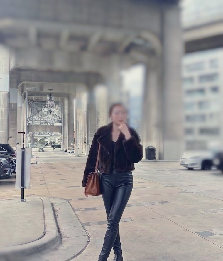 Playfulwify tweet media