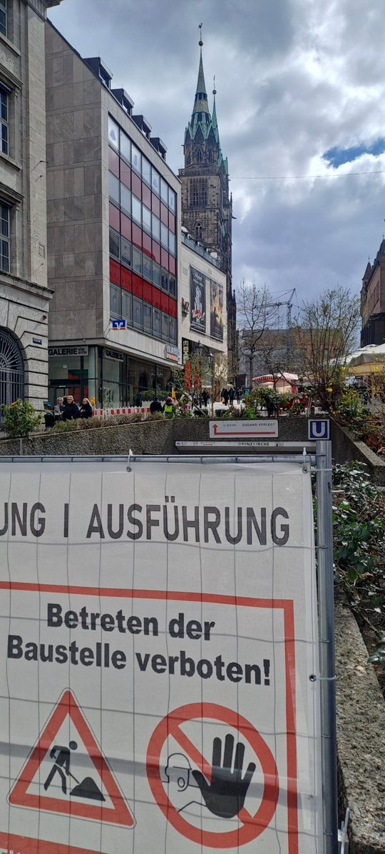 SamTho443 tweet media