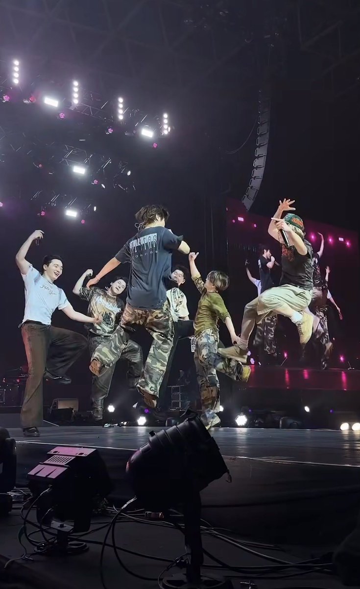 カ 菜🐧 tweet media