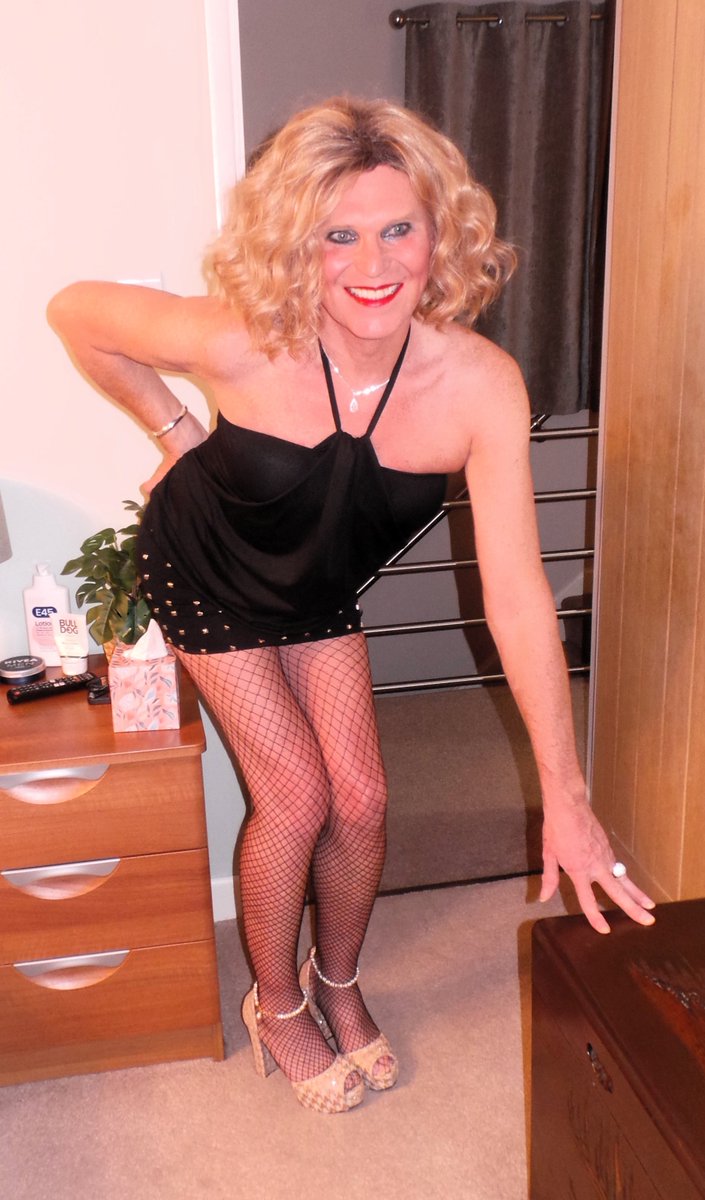 👠░🔥░C░a░n░d░y░ ░L░e░-░C░r░o░s░s░🔥░👠 23k tweet media