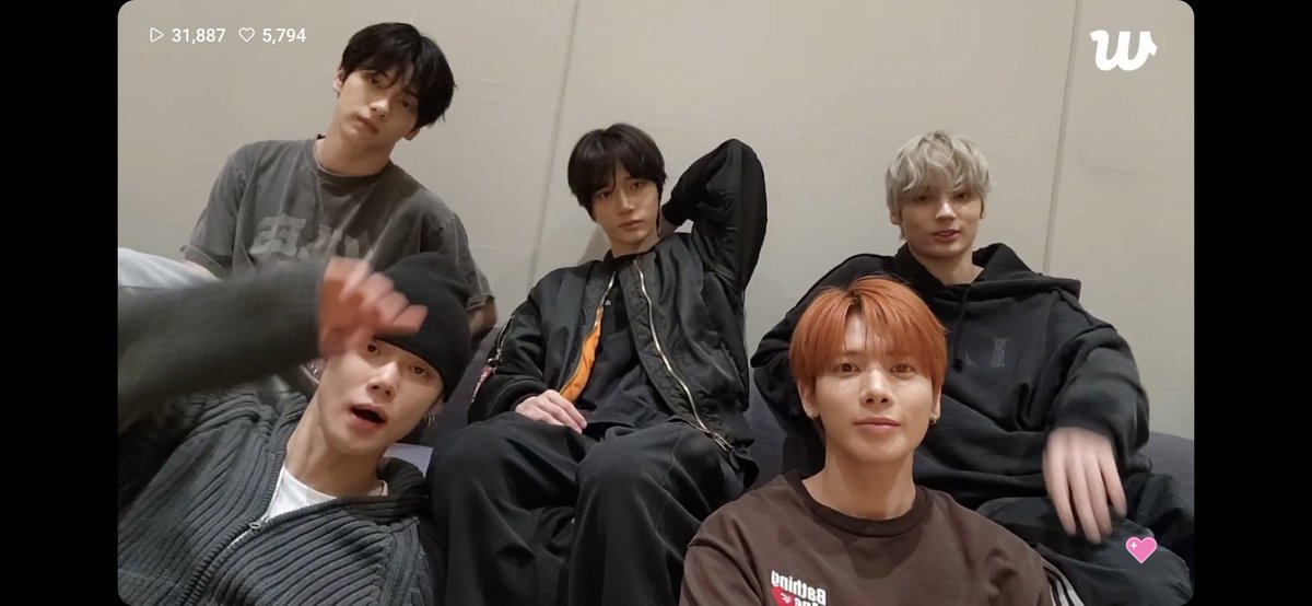 7th year: ann ⊙⊝⊜ tweet media