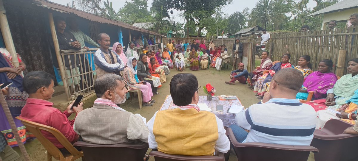📍 बोकाखाट विधानसभा, असम

बोकाखाट मंडल के राजबाड़ी ग्राम पंचायत के बोरछापरी चाय बगान में चाय जनगोष्ठी मोर्चा द्वारा आयोजित चौपाल बैठक में सहभागिता का अवसर प्राप्त हुआ।

इस अवसर पर मोर्चा मंडल अध्यक्ष श्री चंद्र शेखर रविदास जी, विस्तारक श्री बलभद्र सिंह सिकरवार जी, विधानसभा संयोजक