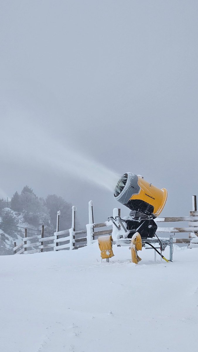 Escuela de Esquí de Valdezcaray tweet media
