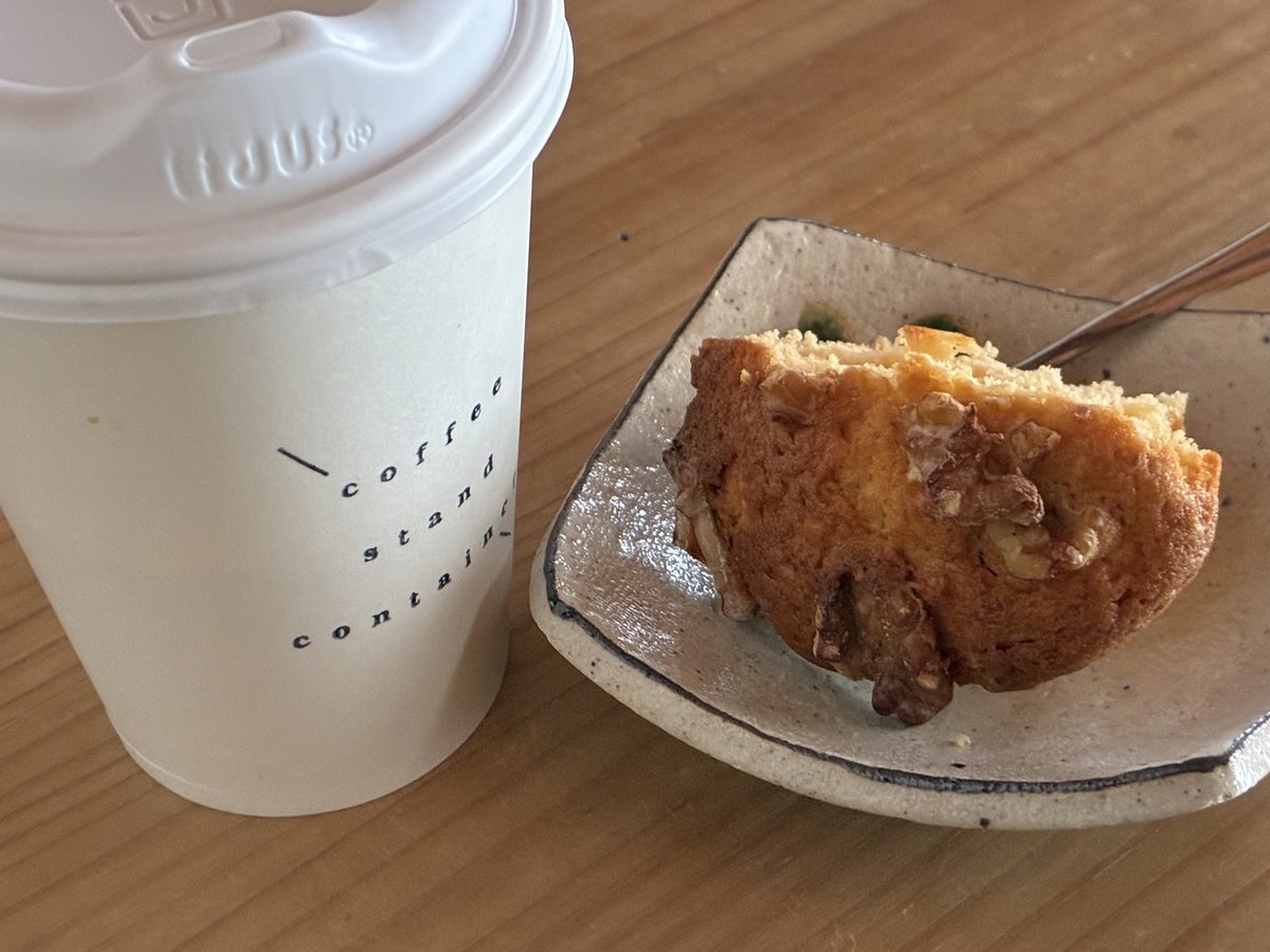 ごろどく tweet media