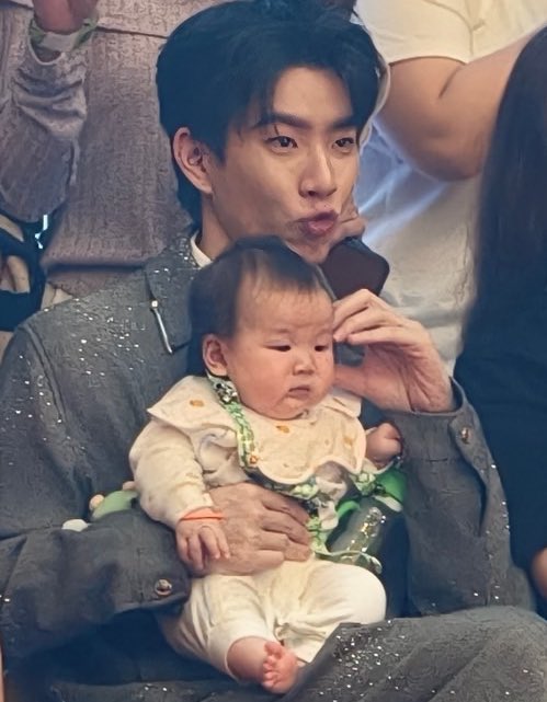 น.ต. tweet media