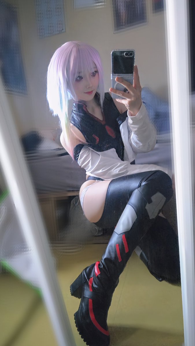 Miho_cosplay's tweet image. I really wanna stay at your house

#cosplay #コスプレ #CyberpunkEdgerunners #edgerunners #Lucy