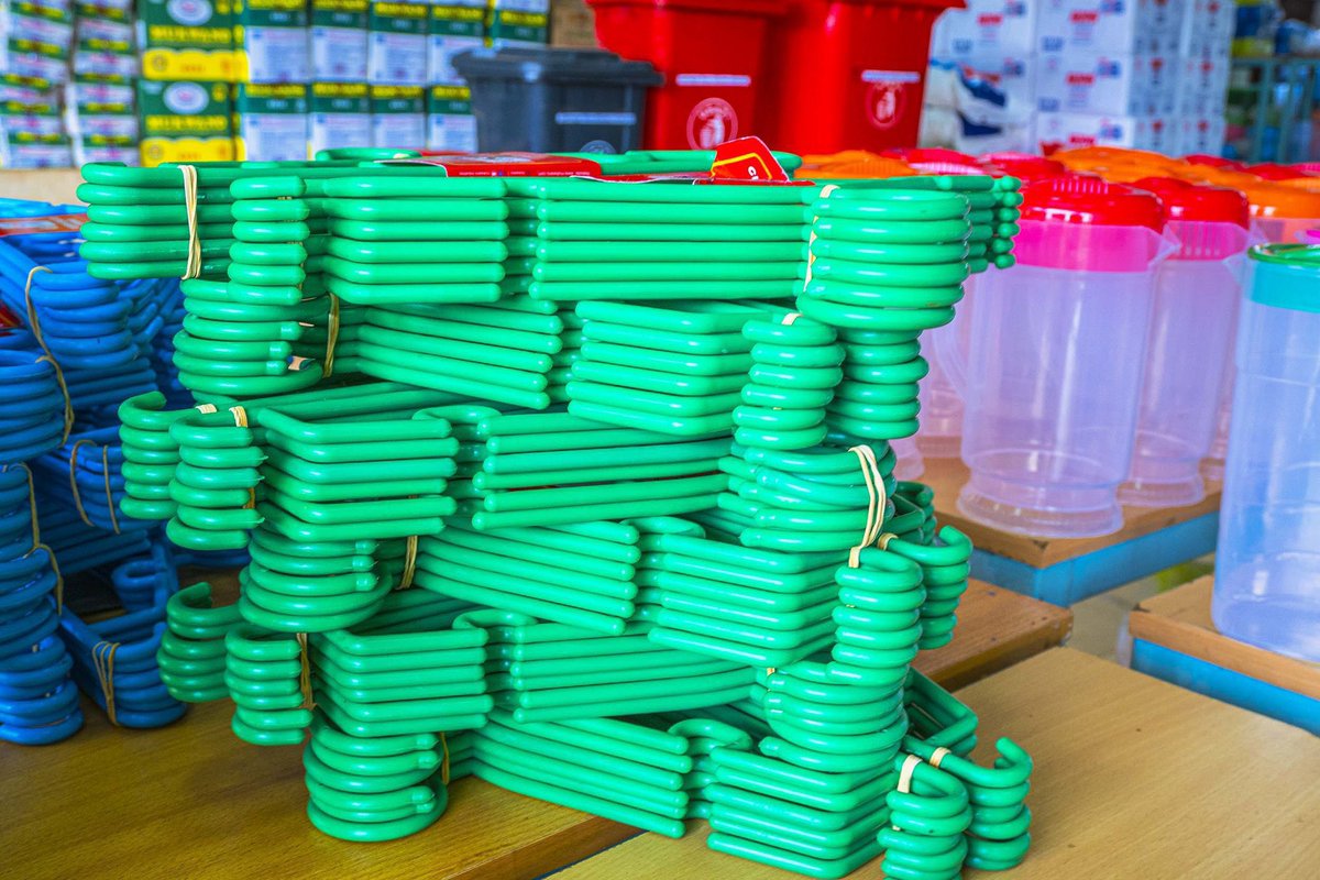 mukwano_ind's tweet image. What kind of plastics are you looking for? 
We are fully stocked with a wide range of Mukwano Eagle Rock plastic products. 

Visit our Mart:
📍 Plot 30A Kibira (Mulwana) Rd
📞 +256 393 241822

#MukwanoIndustries #EagleRock #Plastics