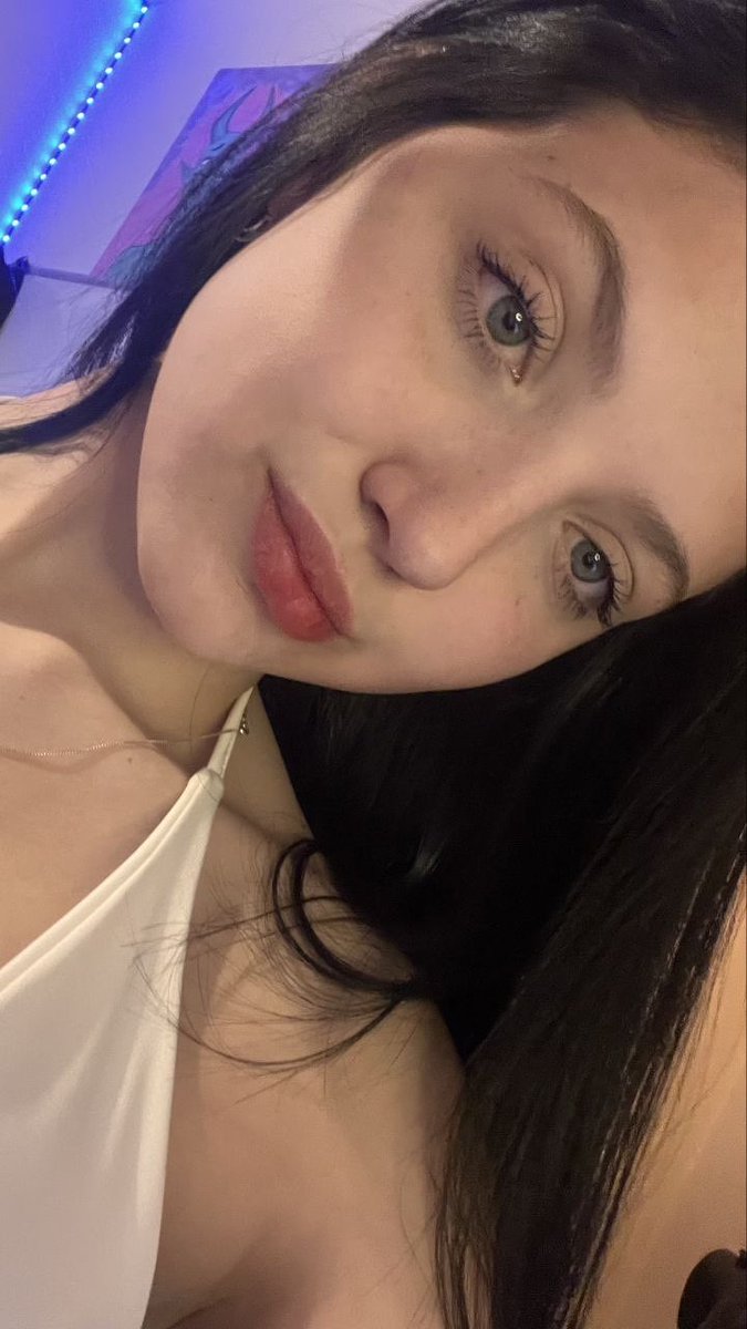 milliexylee2 tweet picture