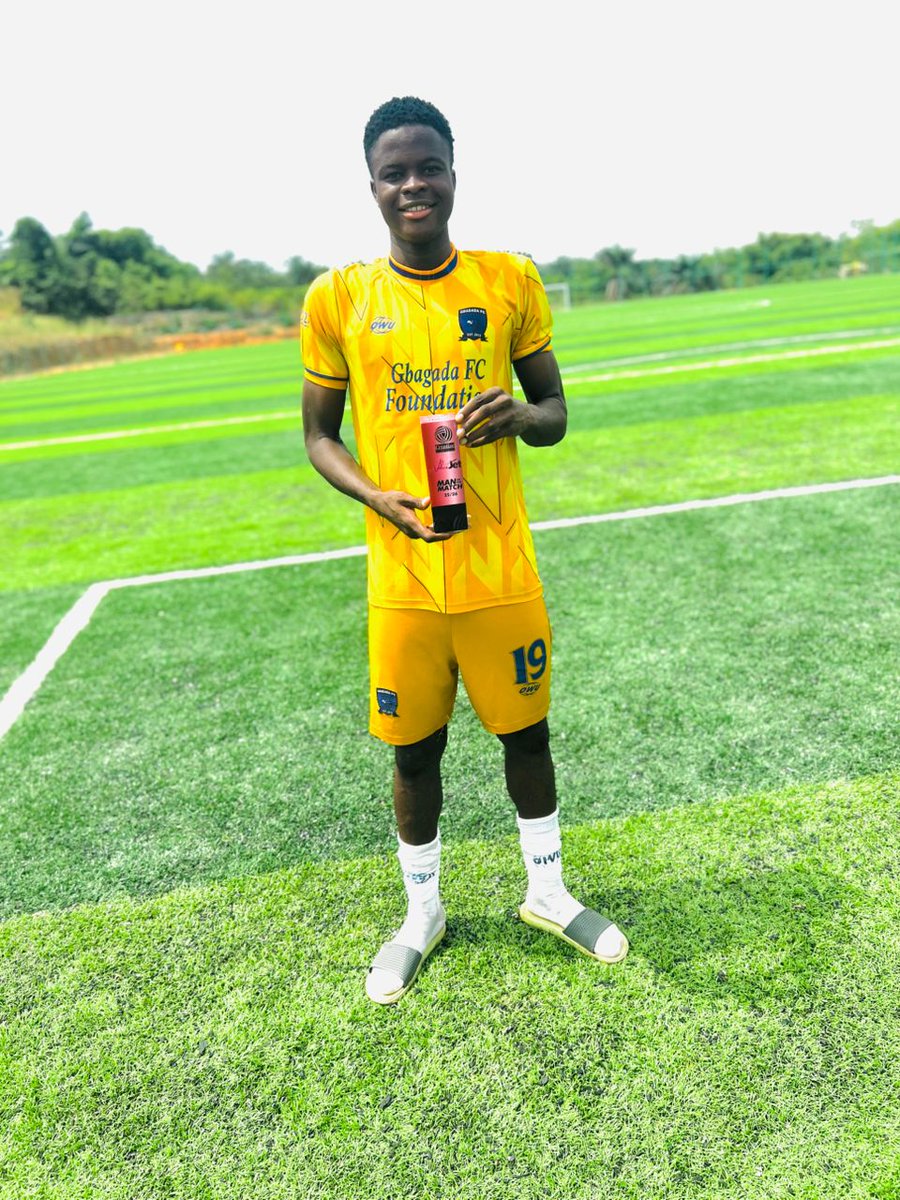Robert_DMaverik's tweet photo. ๐ || A brace for Idowu Adebayo v Imperial FA for his 7th & 8th goals of the just concluded #TCC25 League - a thumping header & a cool conversion from a counter attack helped the #BlueEagles salvage a point in Odogbolu.
His performance earned his 2nd MOTM award of the season. https://t.co/kZJW8GztHR