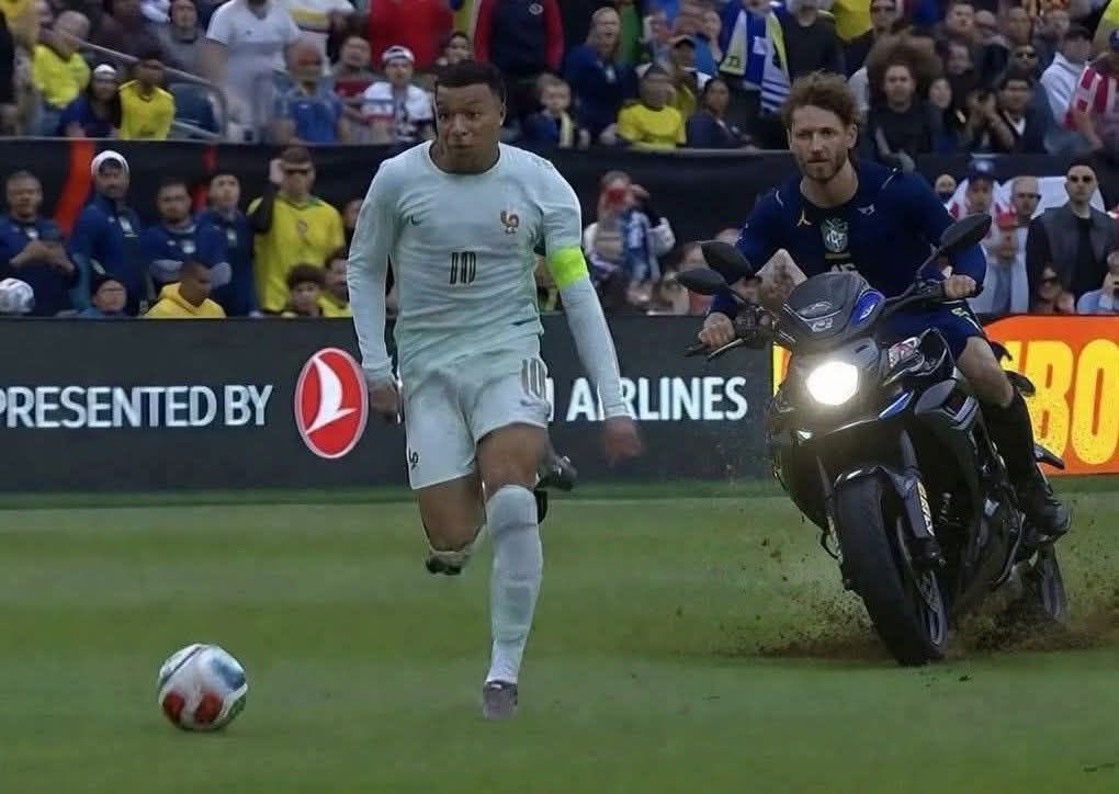 Out Of Context Football tweet media