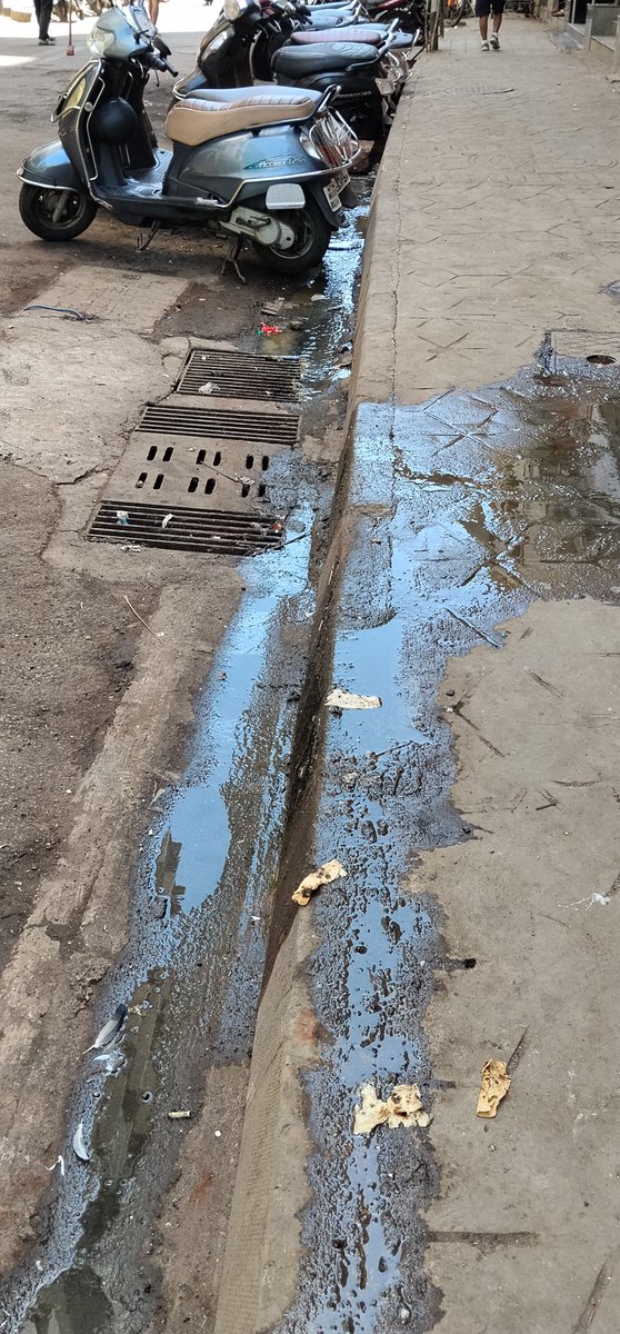 Rohan_Rane1's tweet photo. @mybmcWardD @mybmc @mayor_mumbai @Swach_Mumbaii Before corporation election and after also same situation all drainage lines r choked n waste water coming on road also it's smelling all public unwanted getting steps n going home Add DrDB Marg Chunam Lane Nr Old hanuman bldg Mum7 https://t.co/Fc9G4fKfZg