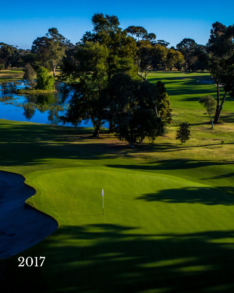 CommonwealthGC's tweet photo. Turf improvement, diversity in vegetation, and restoration of the lake – the three core goals of the works undertaken on the 16th hole. Swipe to compare with the 2017 version of the 16th. https://t.co/RYtCi66Aqq