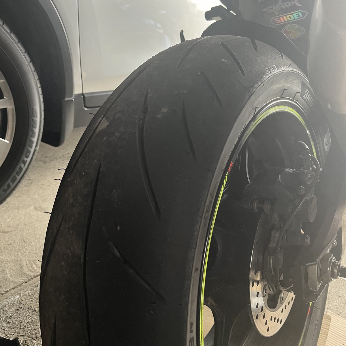 骨折ライダー@チタン入ってます🩹 tweet media