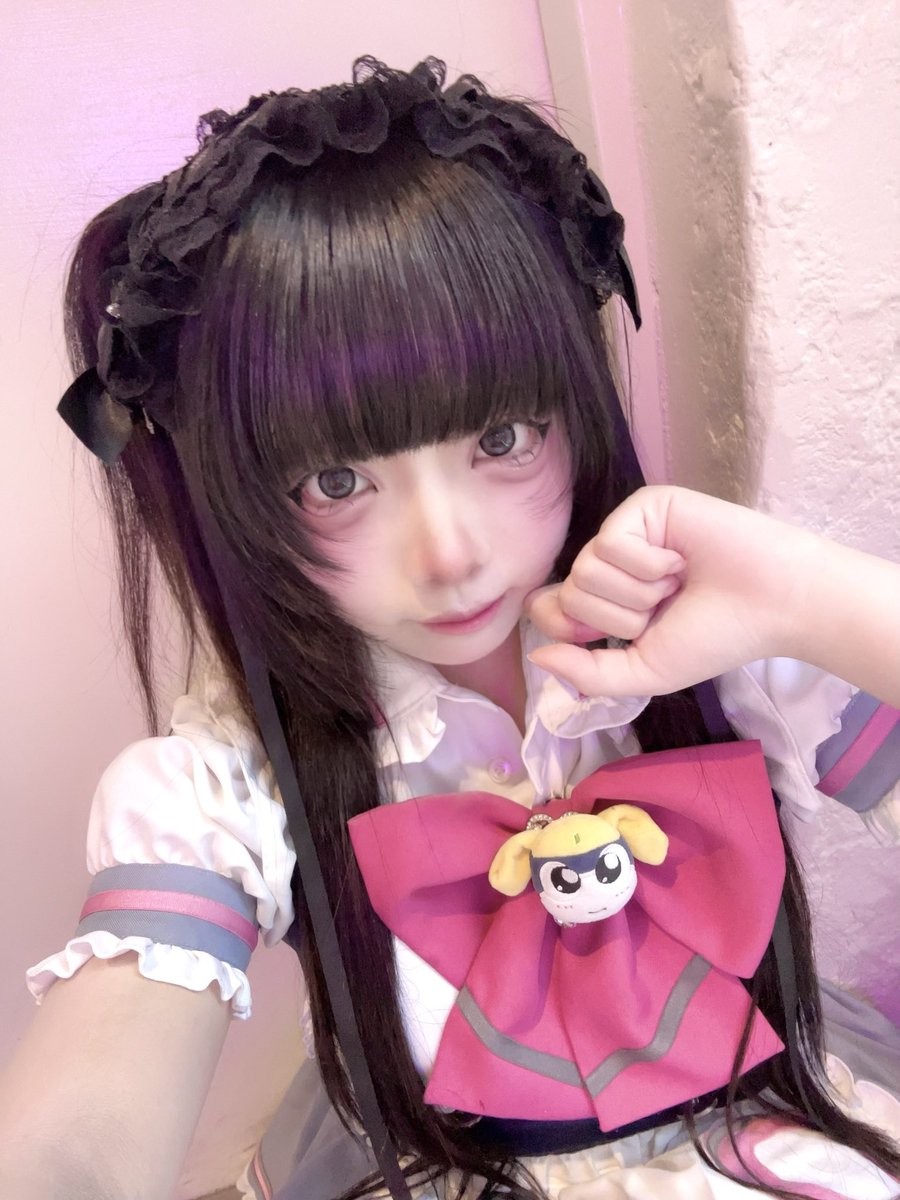 おきゅいんっ！

メガネ持ってきました( ＾ω＾ )
本日のおすすめライブは『恋はスリル､ショック､サスペンス』です(≧▽≦)★

ご帰宅お待ちしております(`･ω･´)∩ᐩᕀ